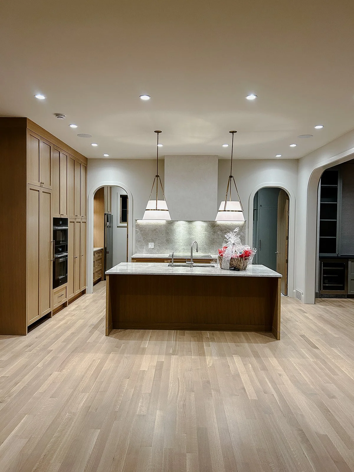 SAM 3316 kitchen.jpg