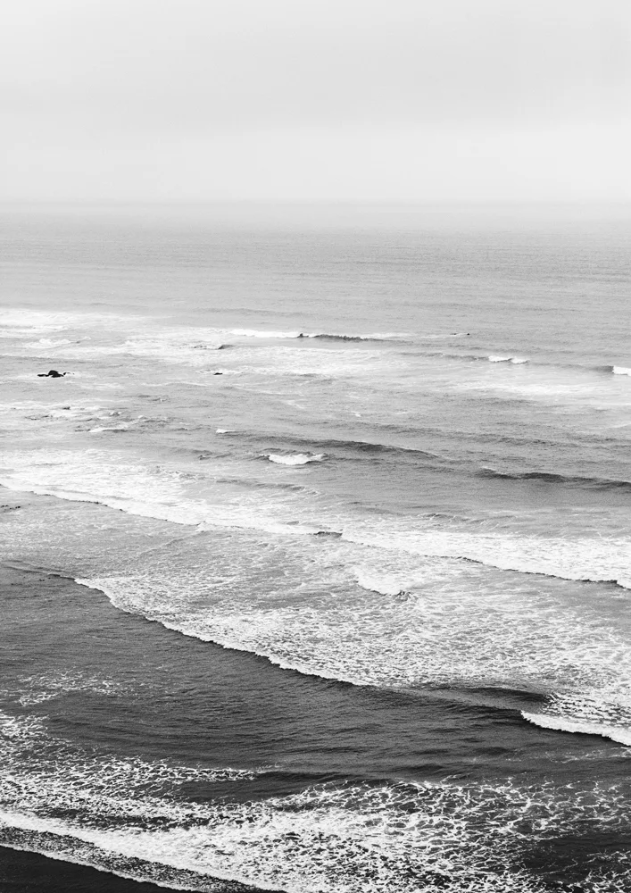 moutukietukie-monochrome-photographic-print.jpg
