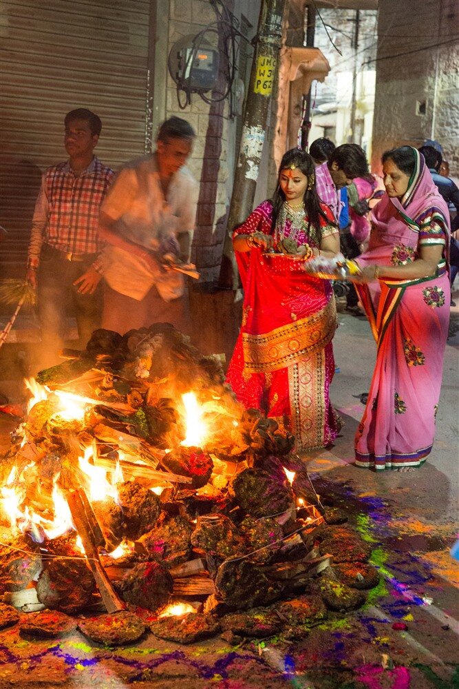 Women performing the Holika ritual