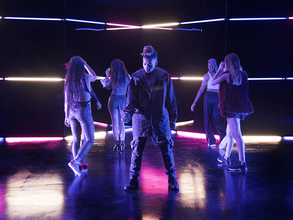 jf-clement-art-director-voyce-video-clip