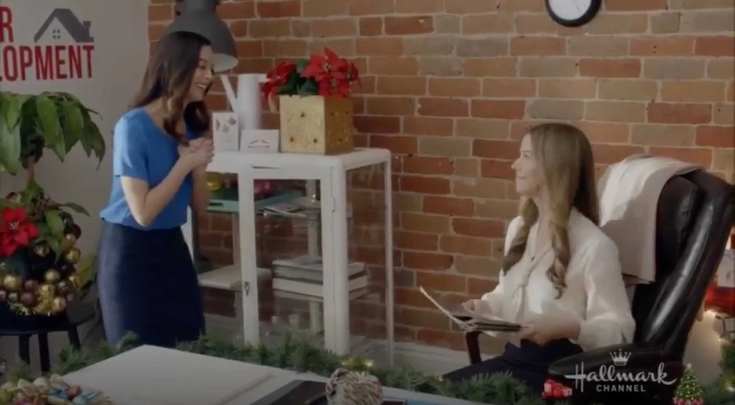 christmas-scavenger-hunt-hallmark-channel-production-designer-jean-francois-clement-3