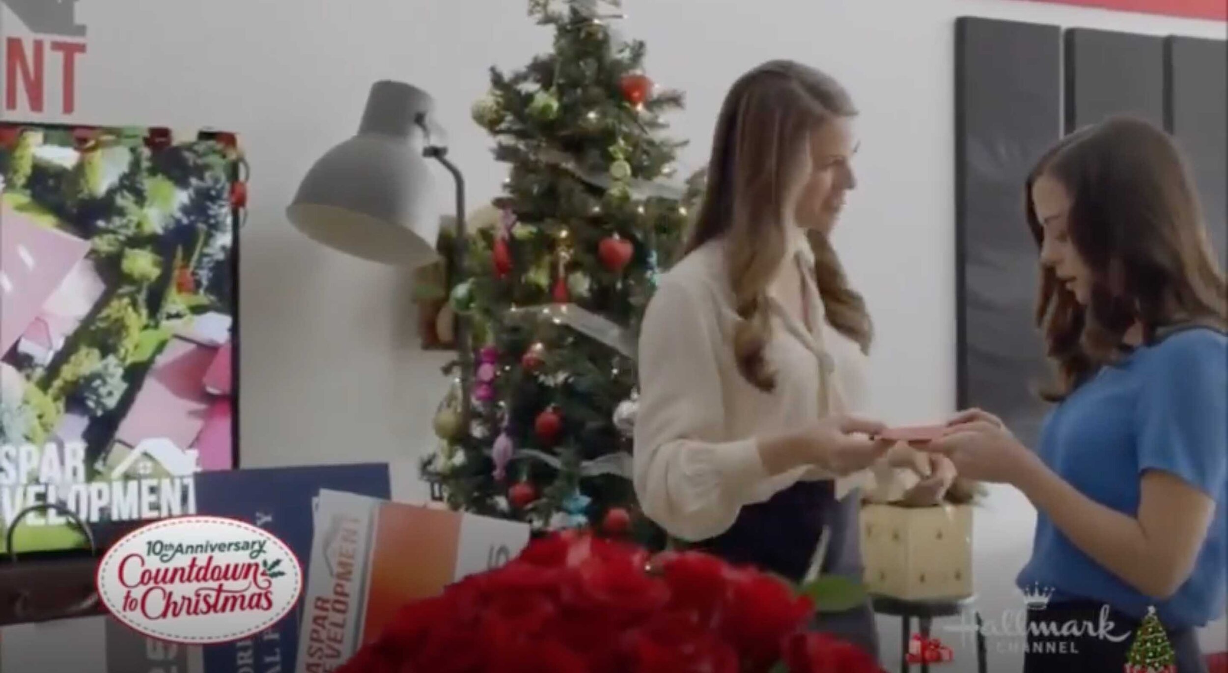 christmas-scavenger-hunt-hallmark-channel-production-designer-jean-francois-clement-5