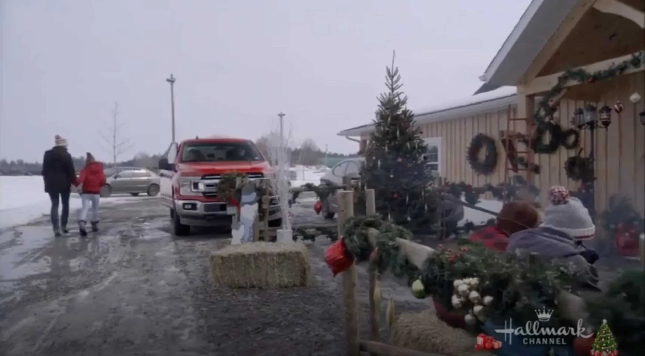 christmas-scavenger-hunt-hallmark-channel-production-designer-jean-francois-clement