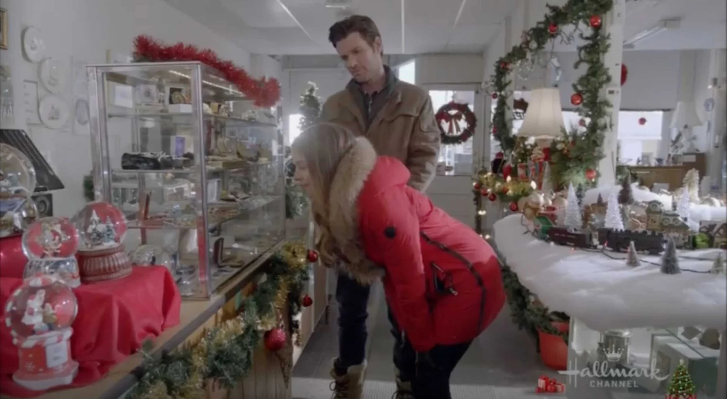 christmas-scavenger-hunt-hallmark-channel-production-designer-jean-francois-clement