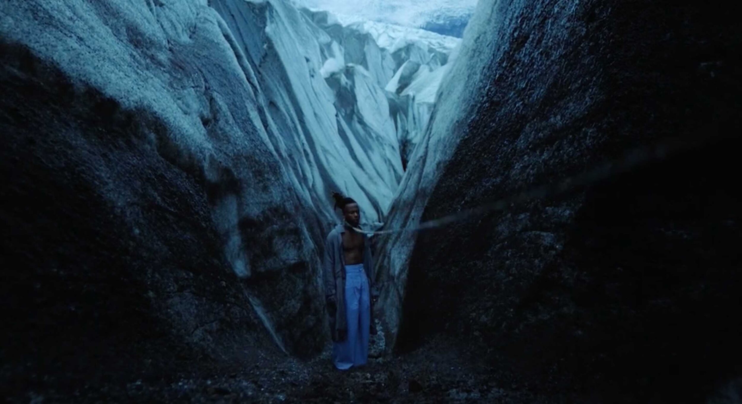 bibi-zhou-lunar-videoclip-production-designer-jf-clement