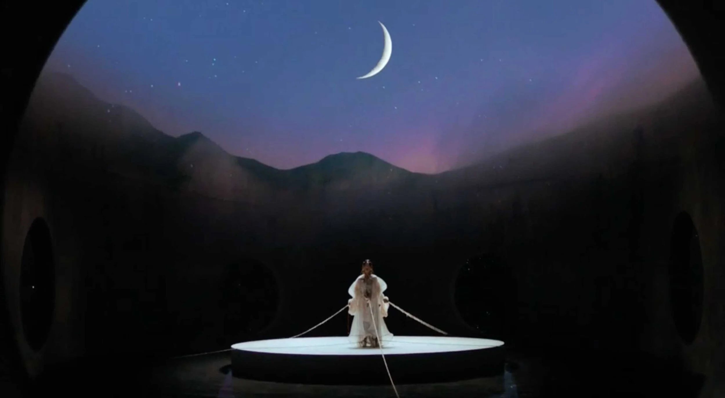 bibi-zhou-lunar-videoclip-production-designer-jf-clement