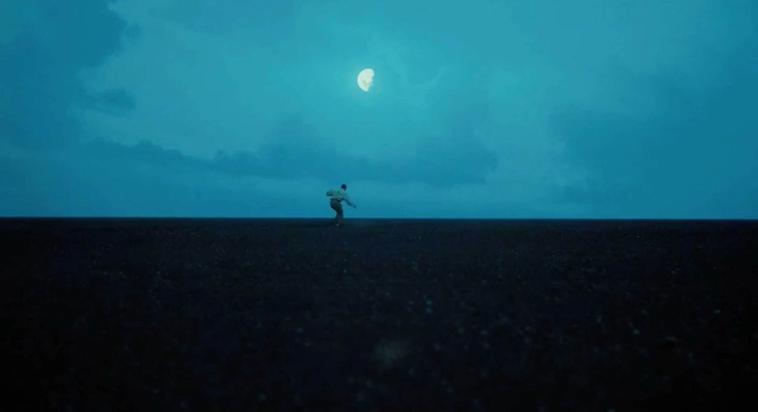 bibi-zhou-lunar-videoclip-production-designer-jf-clement