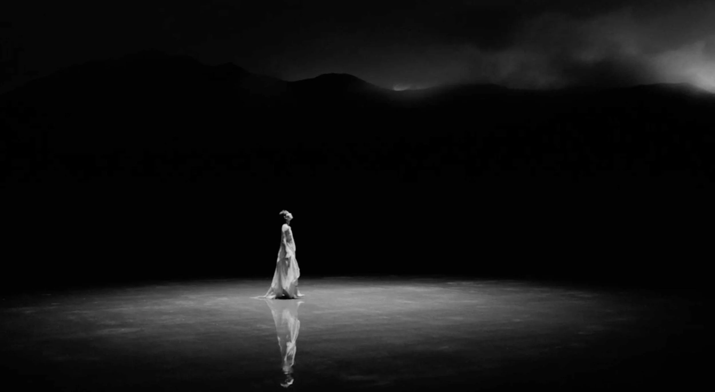 bibi-zhou-lunar-videoclip-production-designer-jf-clement