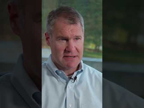 Dr. Ian Gradisar Shares Why He is Proud to be a Part of Crystal Clinic Orthopaedic Center