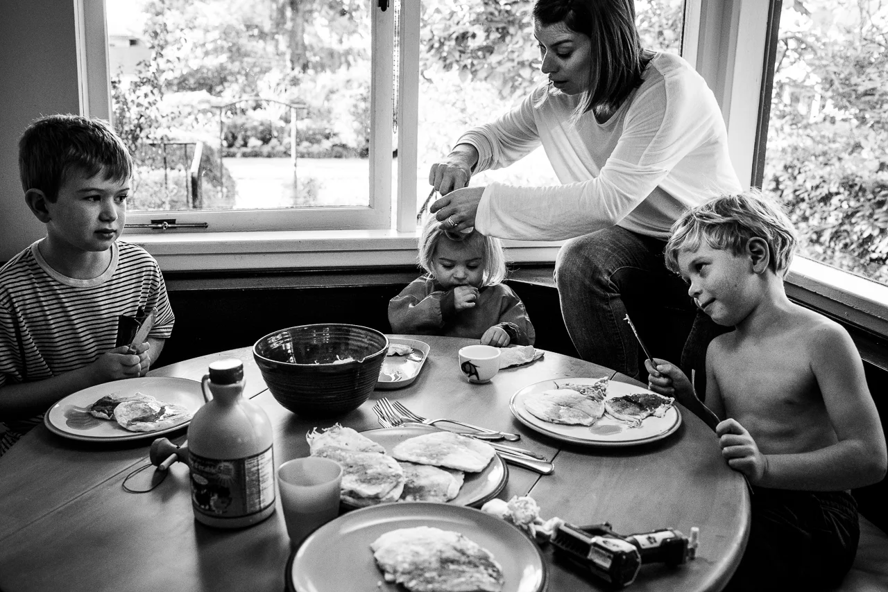Vancouver Documentary Family Photographer | Of Breakfast and Boats