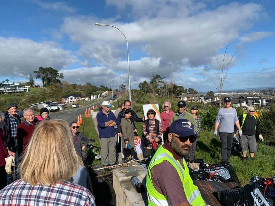 Annual clean up of Point View Drive