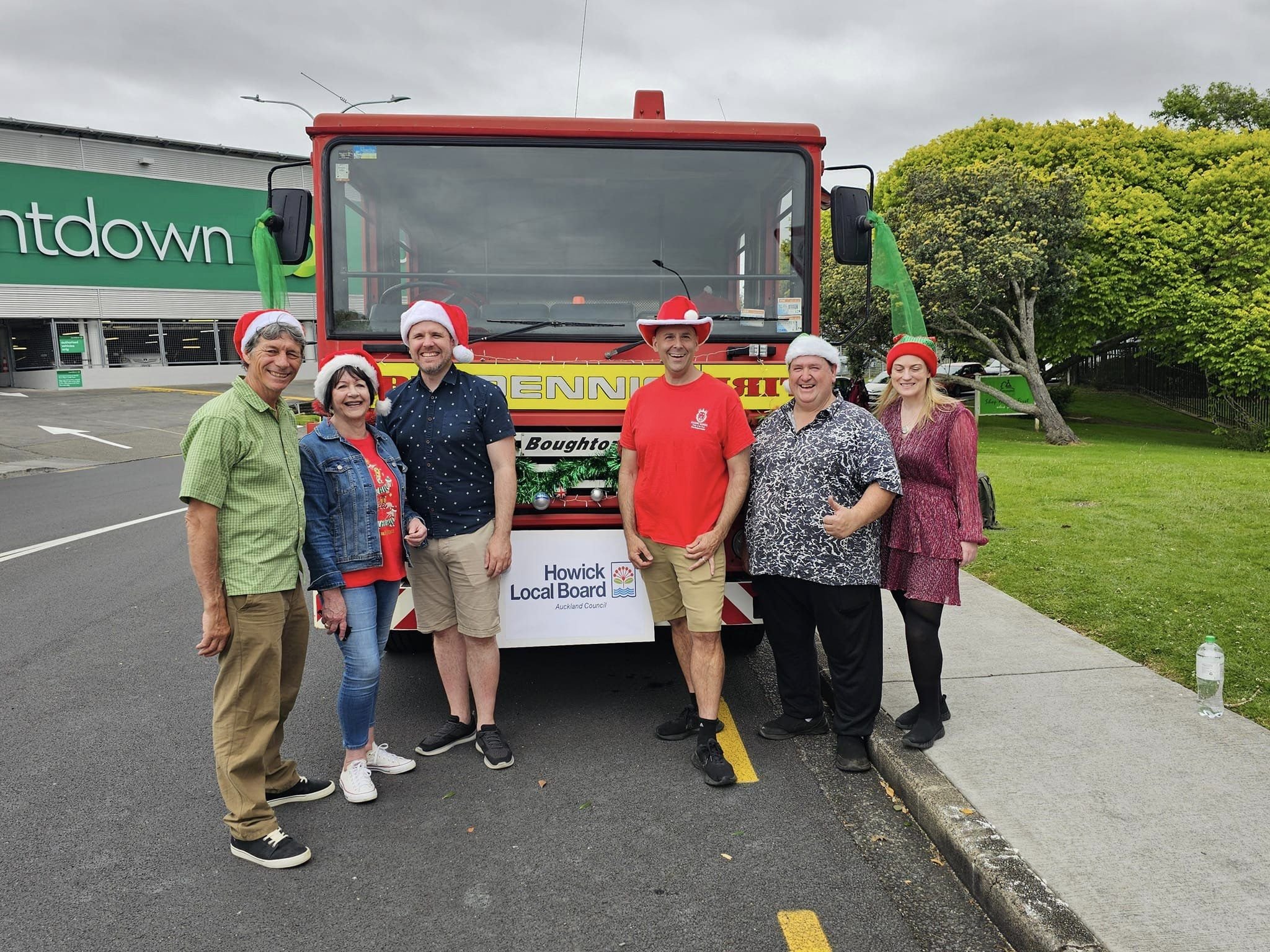 2023-12-10 Howick Santa Parade 01.jpg