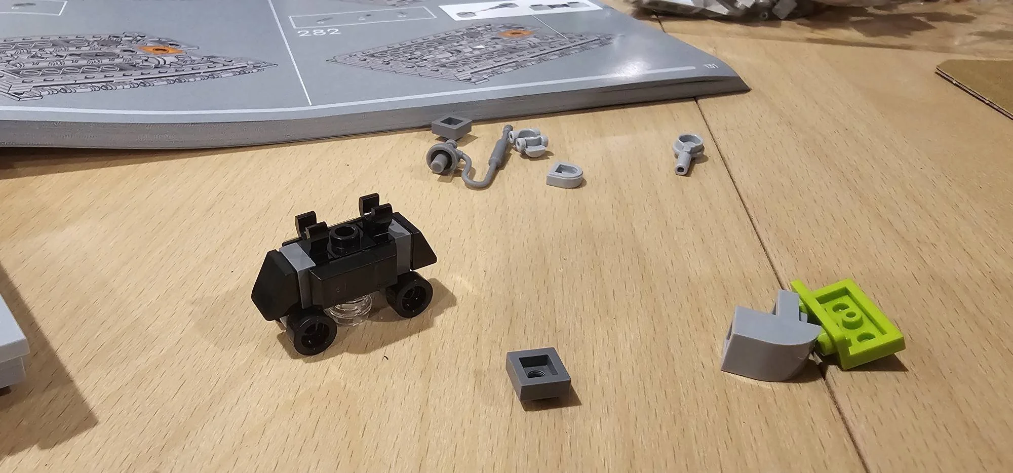 2026-05-04 lego TIE 02.jpg