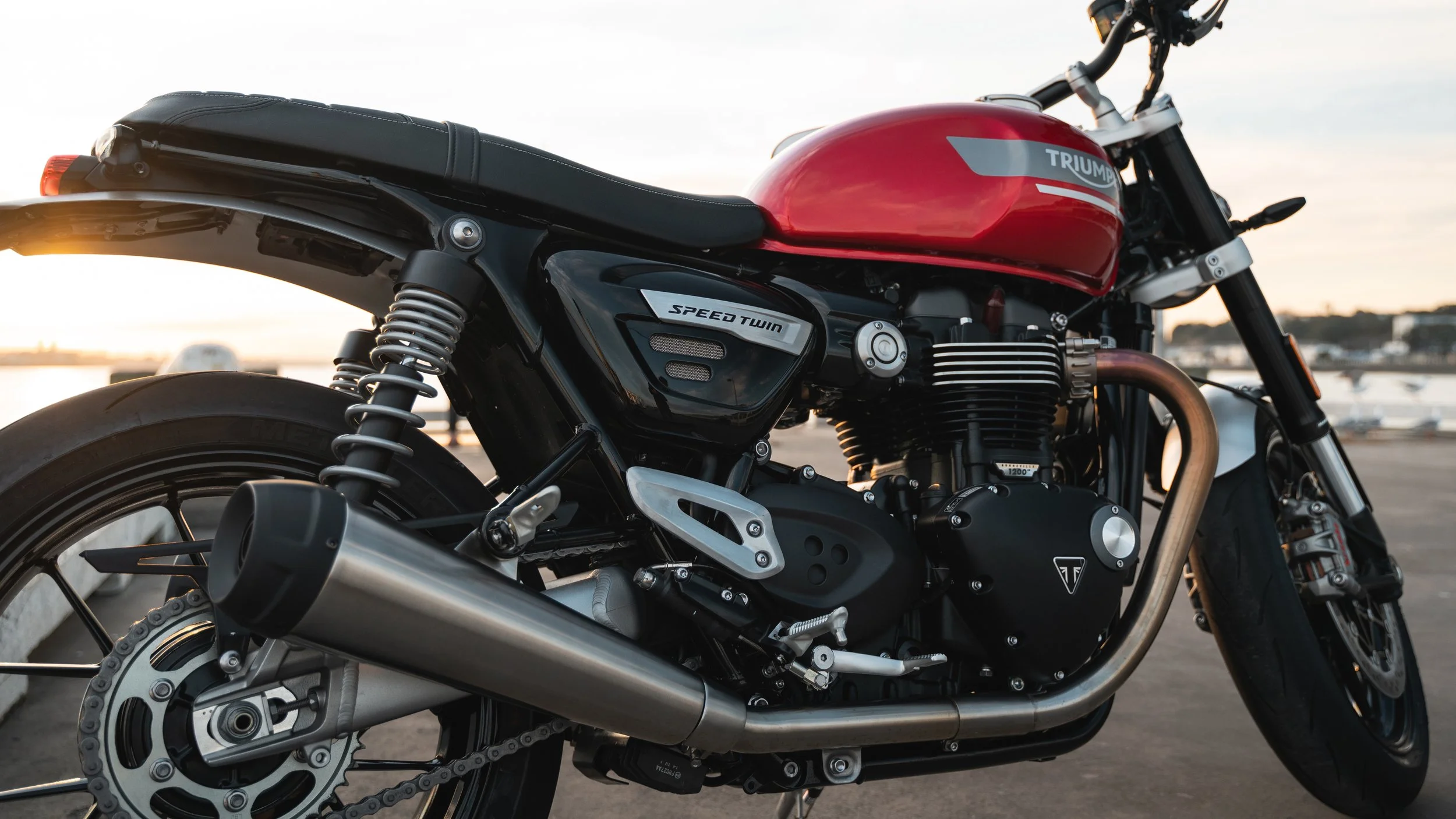 Speed Twin WEBSITE 15.jpg