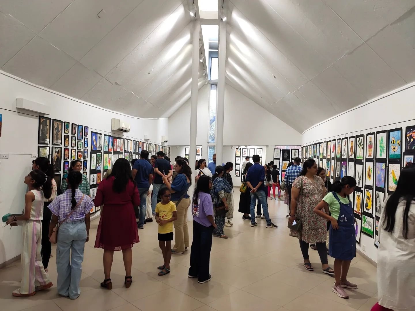 Throwback to the Exhibition by Students of the Three Years Children's Course 2024! 

The Centre was filled with all the little art enthusiasts and their friends and families! Thank you Dr. Sanjay Joshi and Shefali Nayan for being our Guest of honours