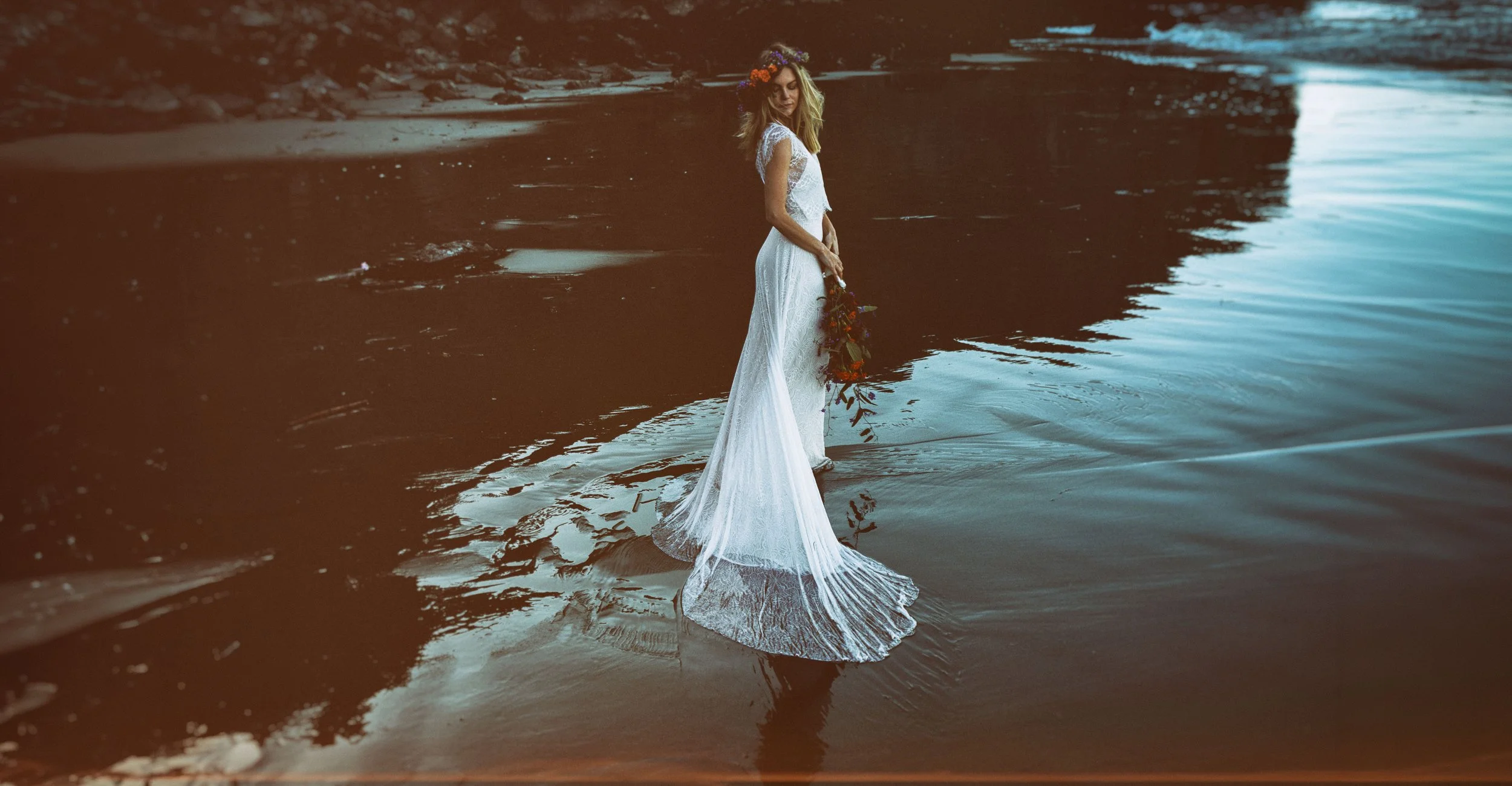 Dress II.0198c.Banner.jpg