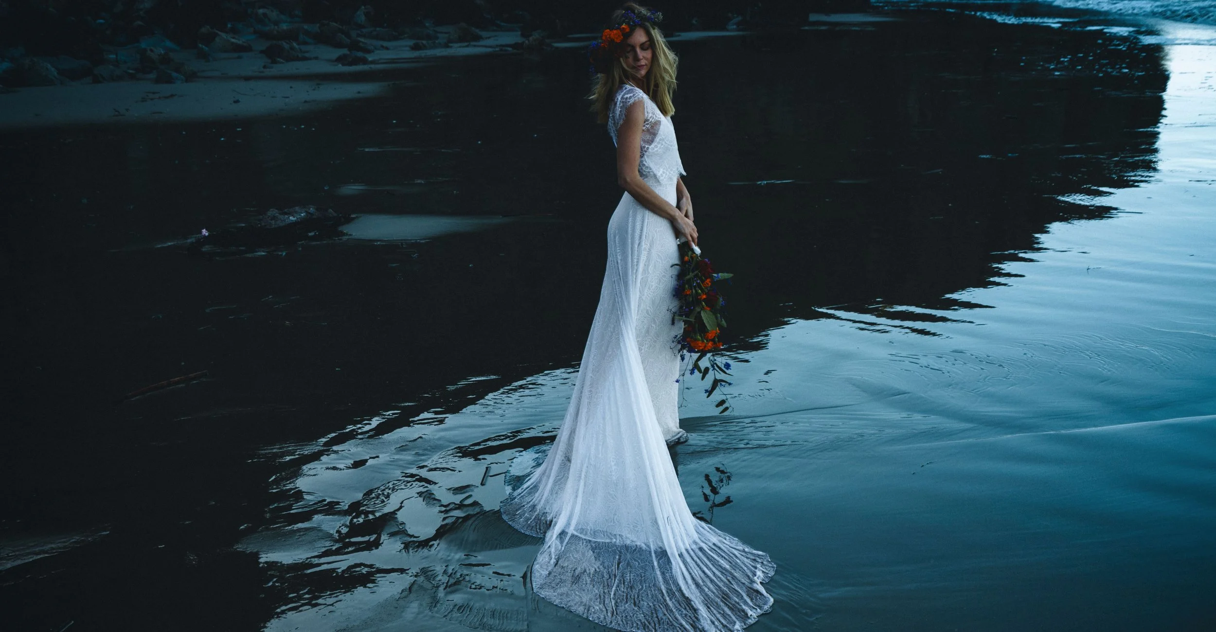 Dress II.0198b.Banner.jpg