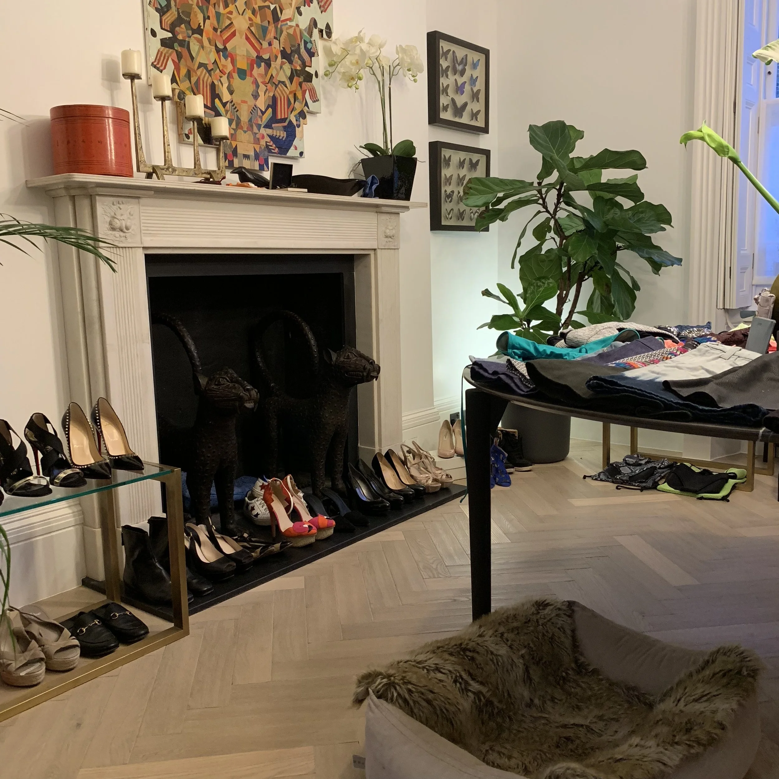 How To Dehaul Your Wardrobe And Be Sustainable Hold A Preloved