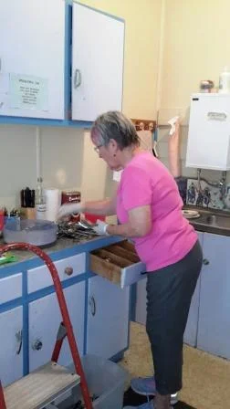 Sandra culling the cutlery