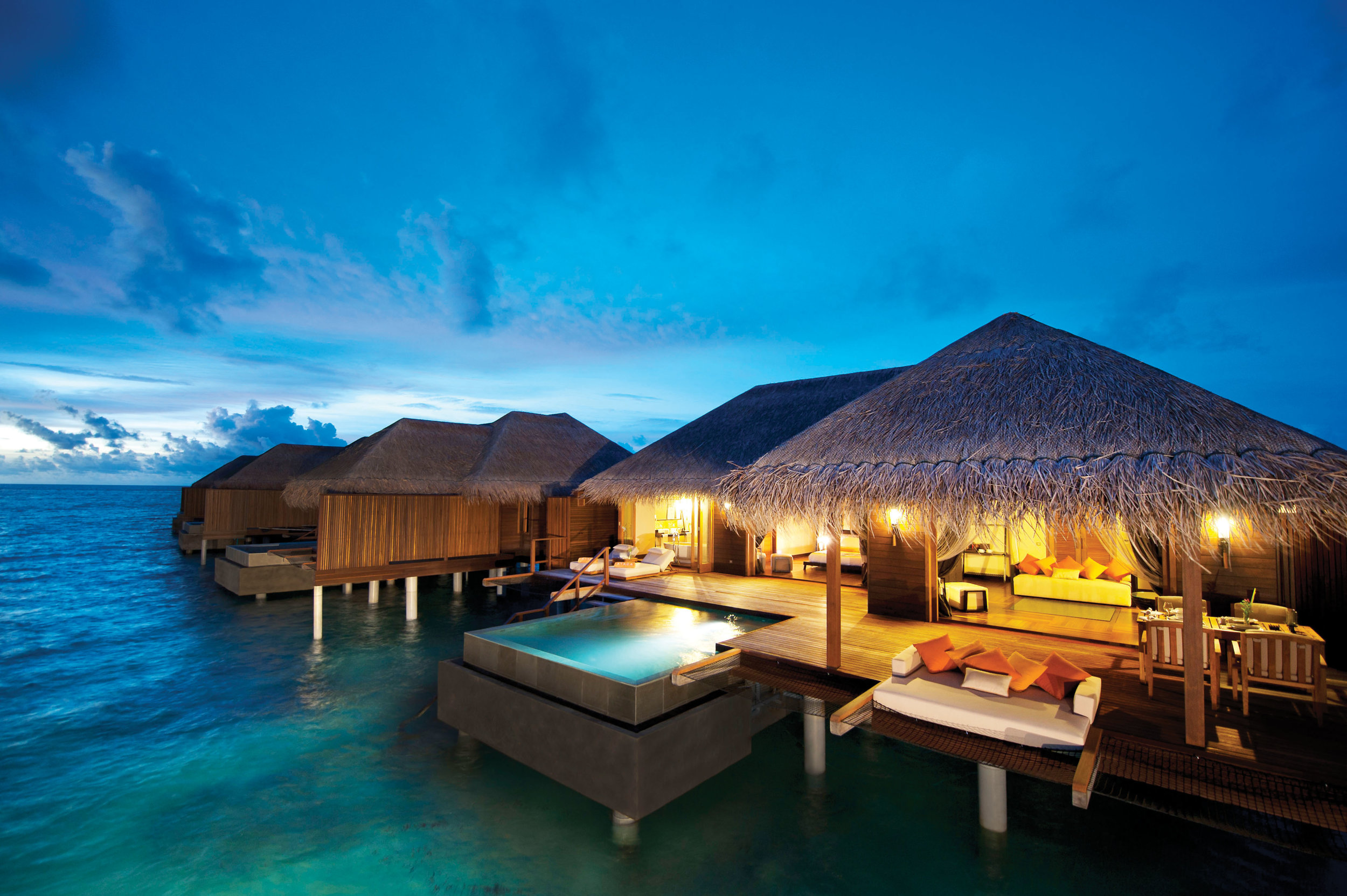 Ayada Maldives villas SUNSET OCEAN SUITE (1).jpg