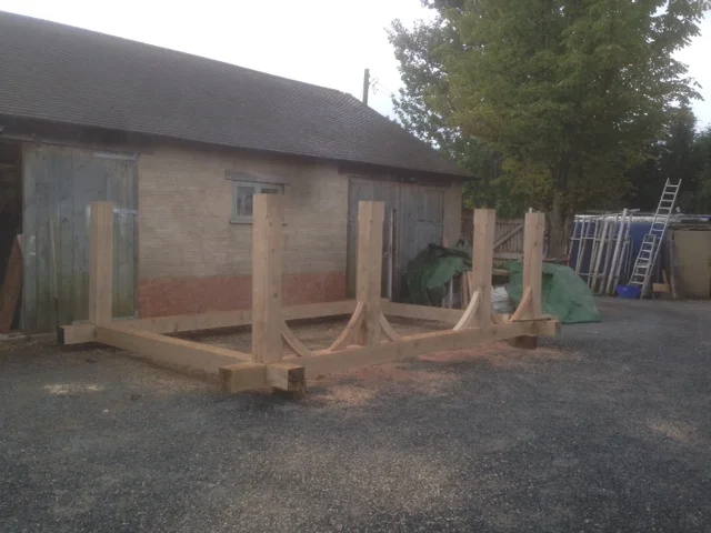 oak framed buidling, fifield.JPG