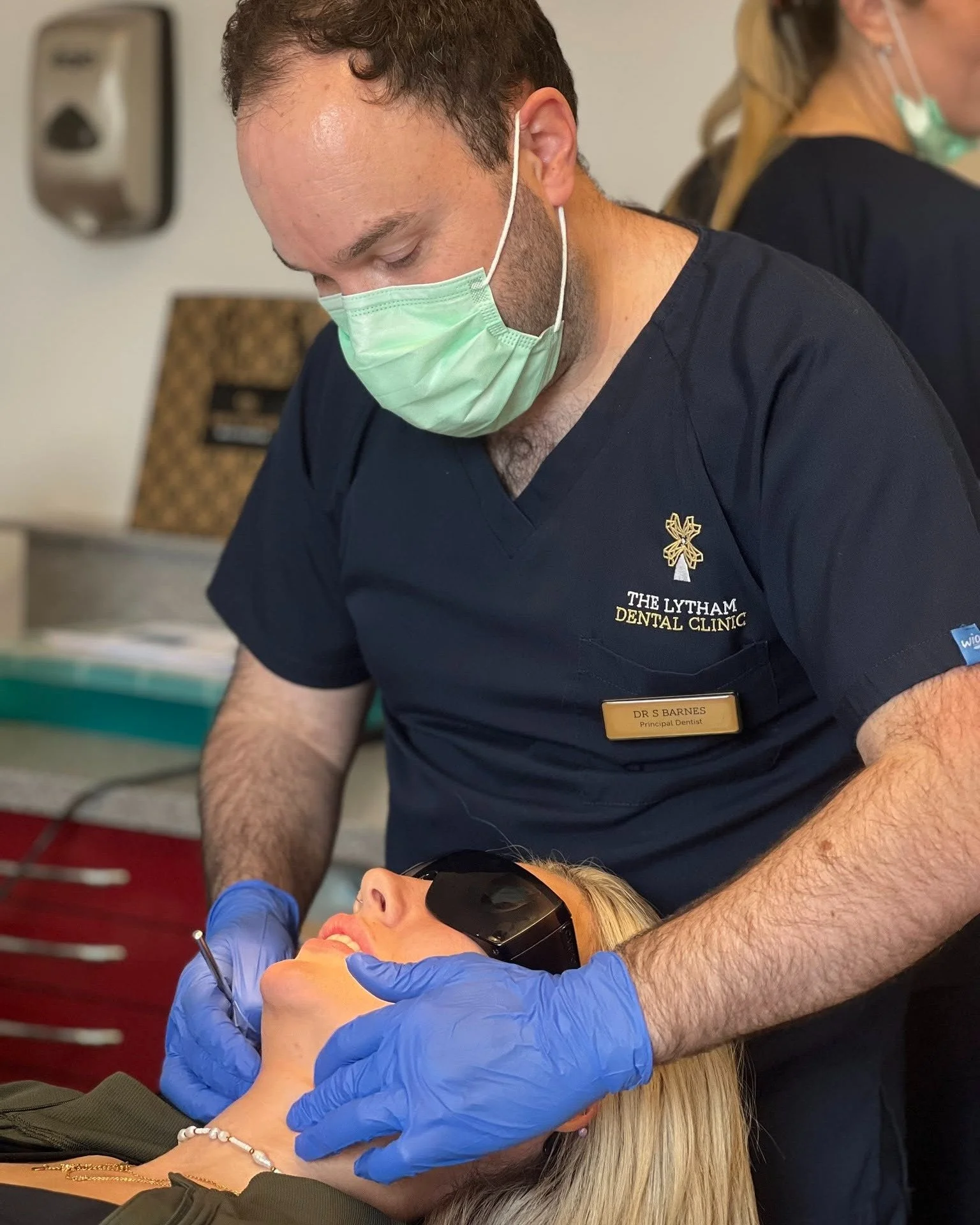 What is a Lytham Dental Health Check?

At Lytham Dental Clinic, we believe your dental visit should be clear, comprehensive, and completely focused on you. That&rsquo;s why every patient receives a personalised Dental Health Check during their appoin