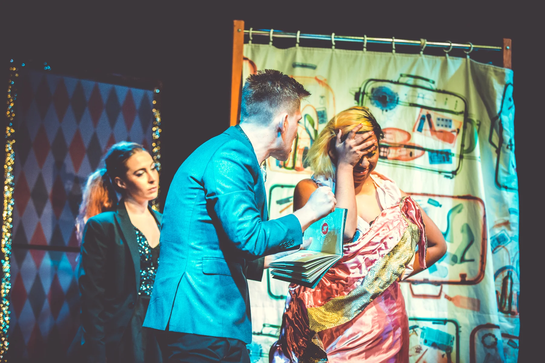 Queer Lady Magician Live at Melbourne Fringe 2018 by Alexis Desaulniers-L (11).jpg
