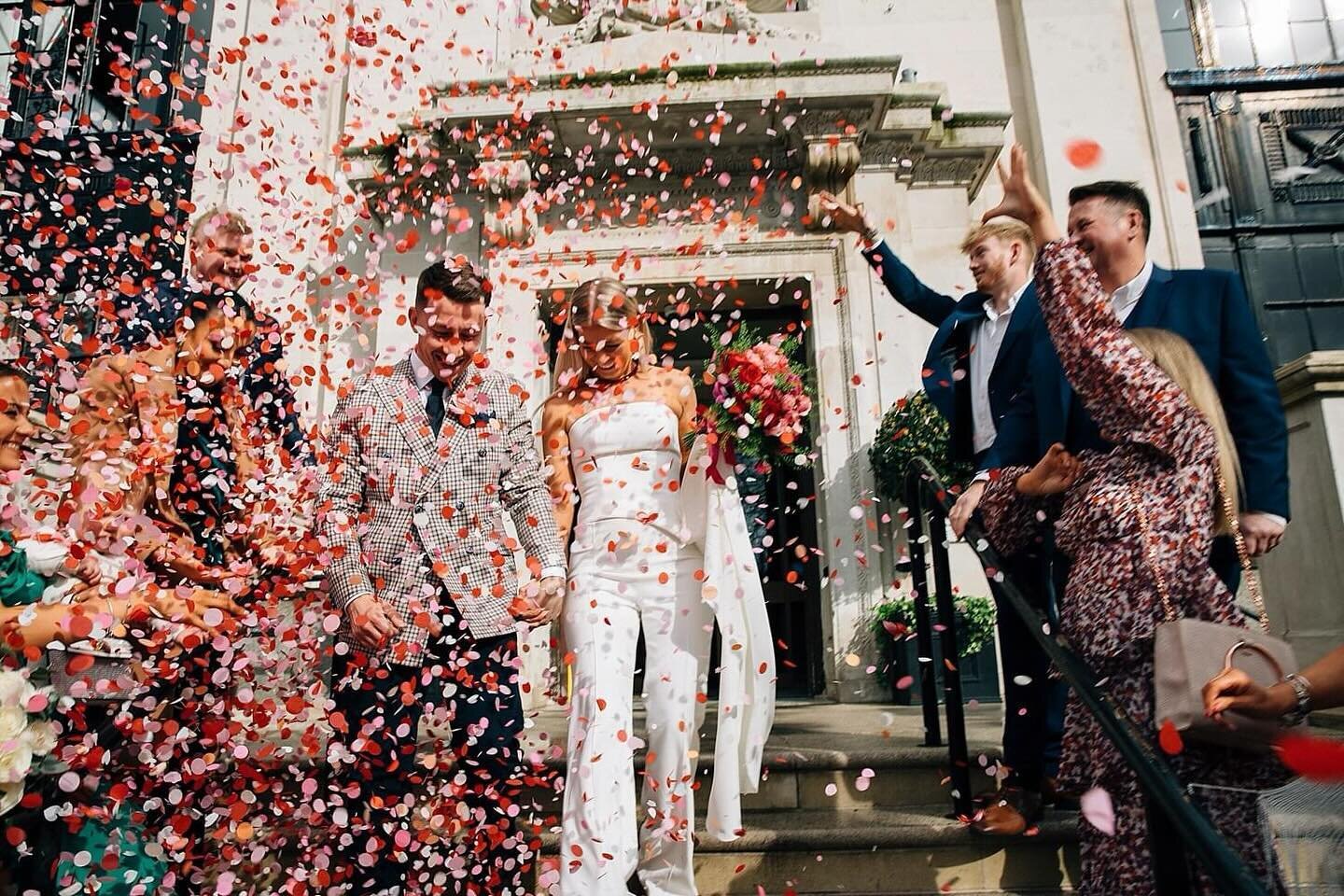 The absolutely gorgeous Zoe &amp; Chris on their wedding day last week at Islington Town Hall in London. @sayidoislington 

#islingtontownhall #londonwedding #londonweddingphotographer #citywedding #townhallwedding #islingtonweddingphotographer