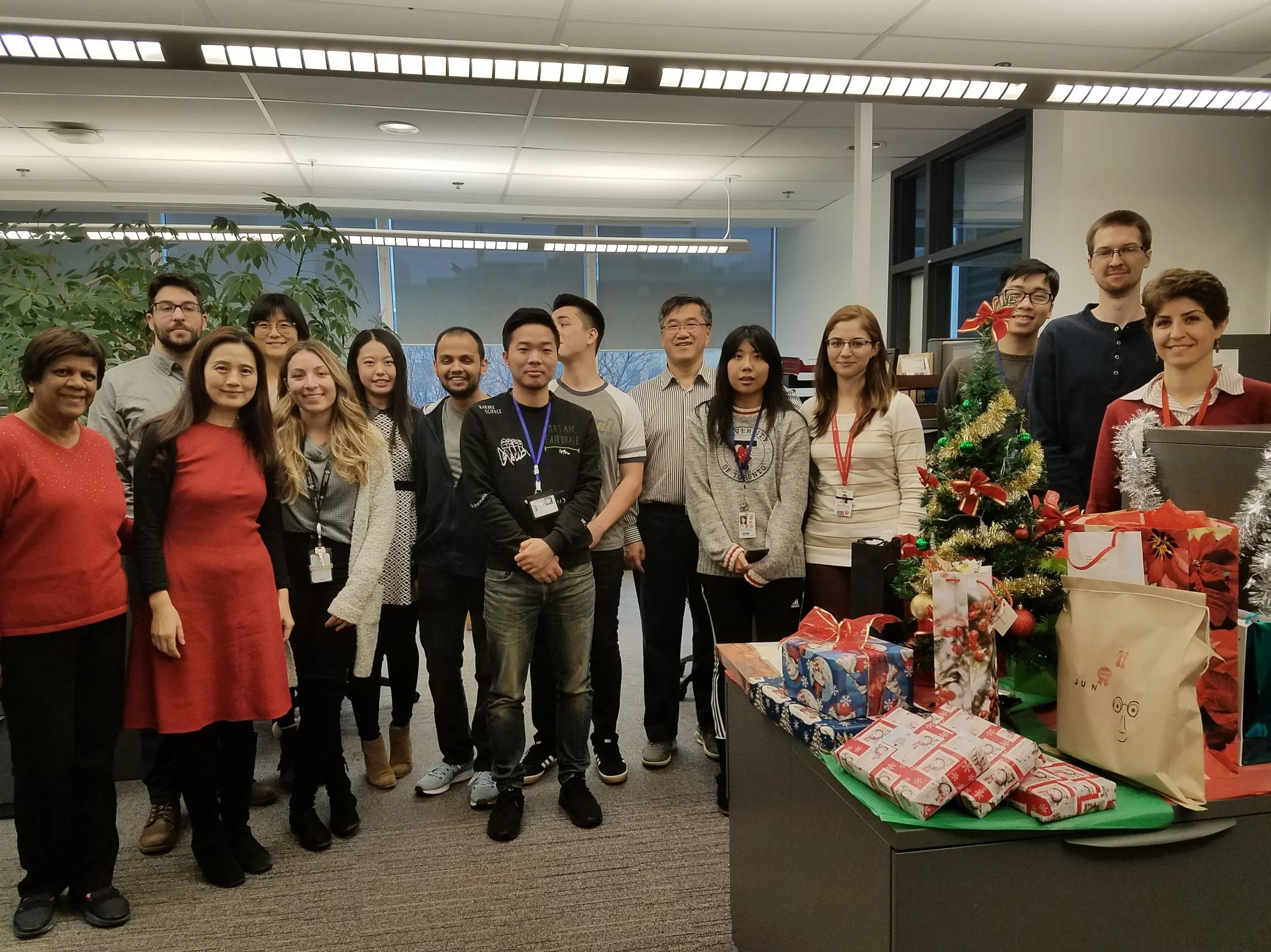 Merry Christmas and Happy New Years from every member of the Ren-Ke Li lab! December 14th, 2018.