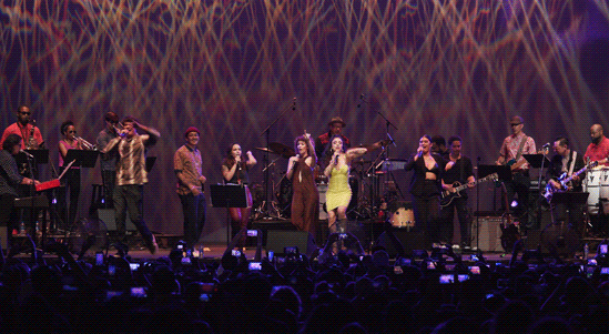 Selena for Sanctuary_Itzel Alejandra2.gif