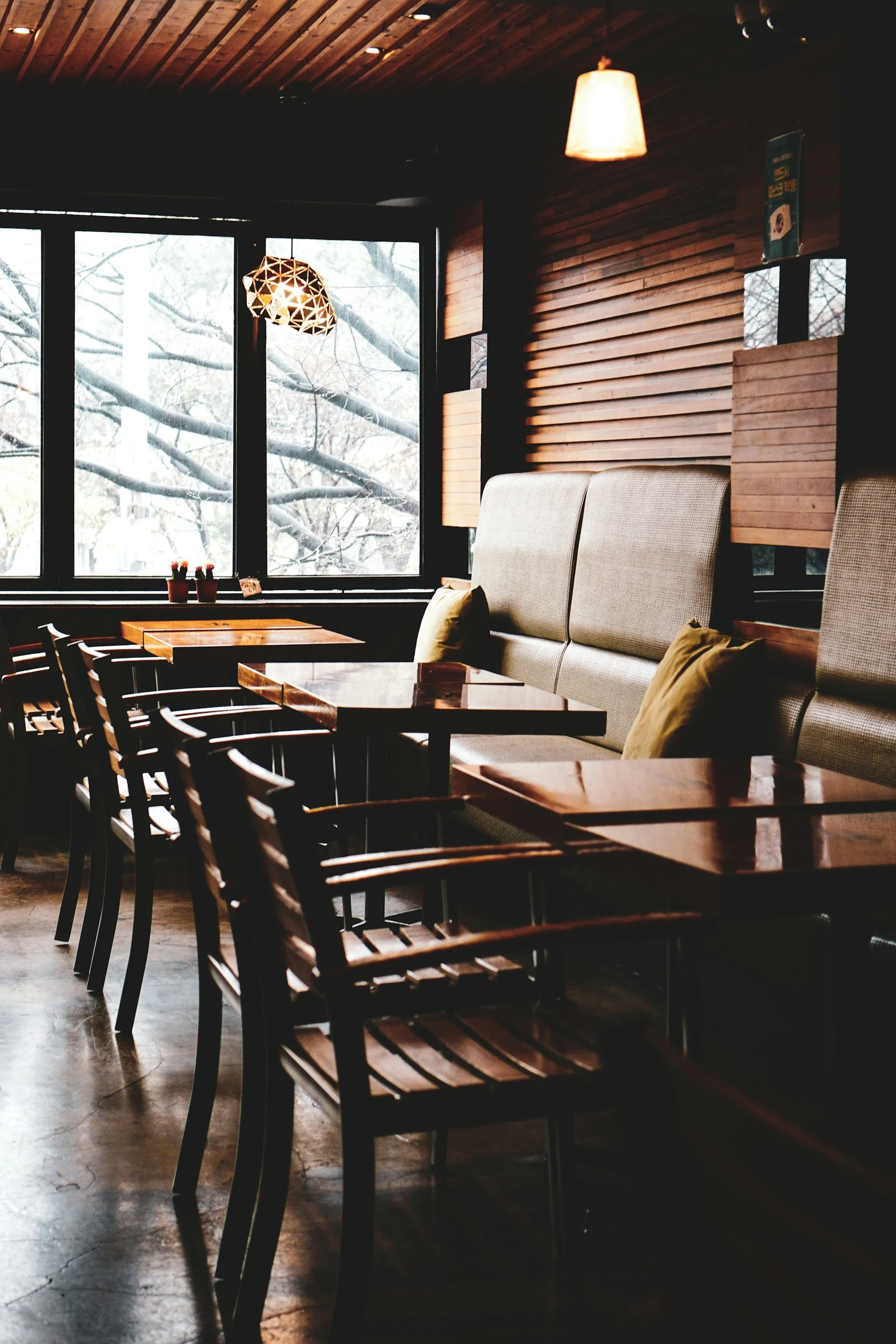 unsplash-image-iOpXLck_tx8.jpg