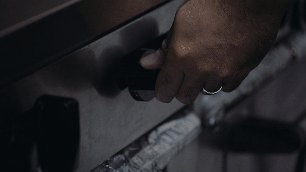 ezgif.com-video-to-gif (3).gif