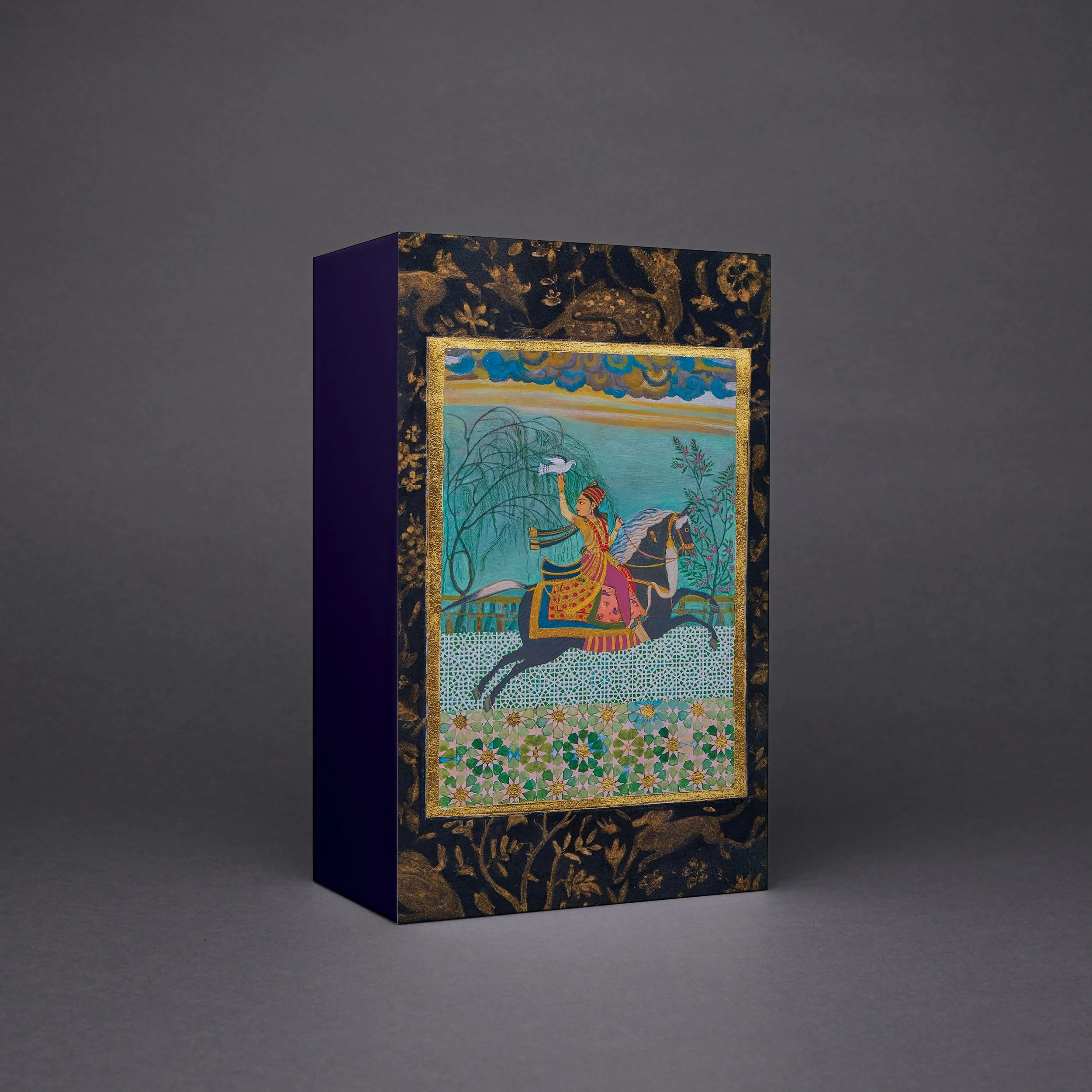 AL_AlfLaylah Box Mockups_LeftView_4.13obsidian.jpg