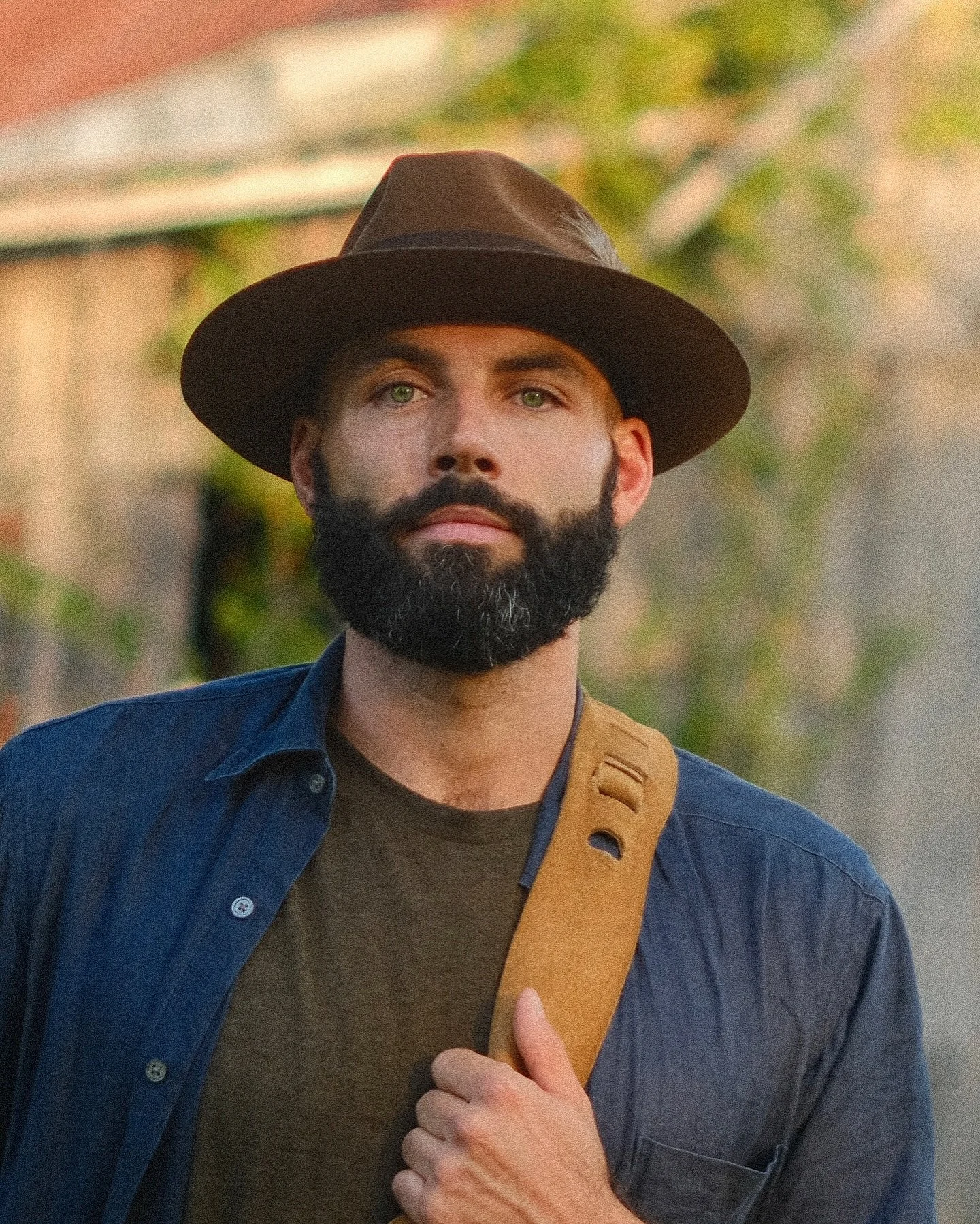 Made it back home from the Europe tour!! ✨
.
Here are some behind the scenes shots from recording &ldquo;Mississippi In My Veins&rdquo; and shooting the video. Big team effort goes into this, folks!! 🫶 thanks for checking it out :) much love to all 