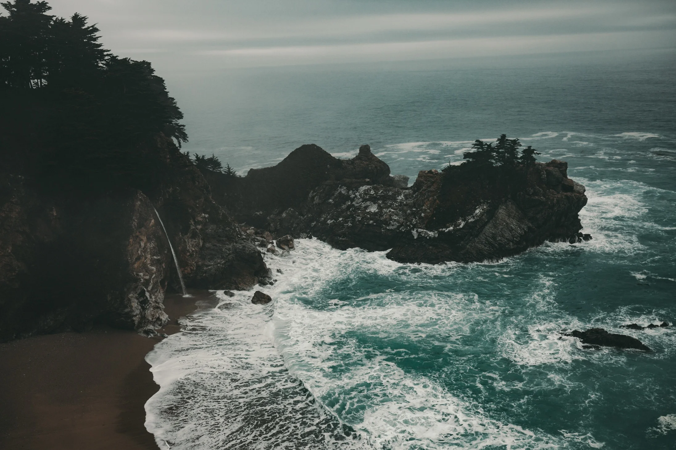 kyle-loftus-596354-unsplash.jpg