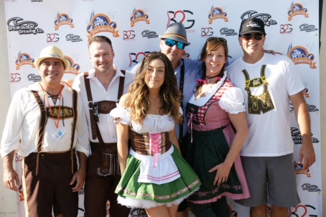 Surftoberfest 2017 Team Photo.jpg