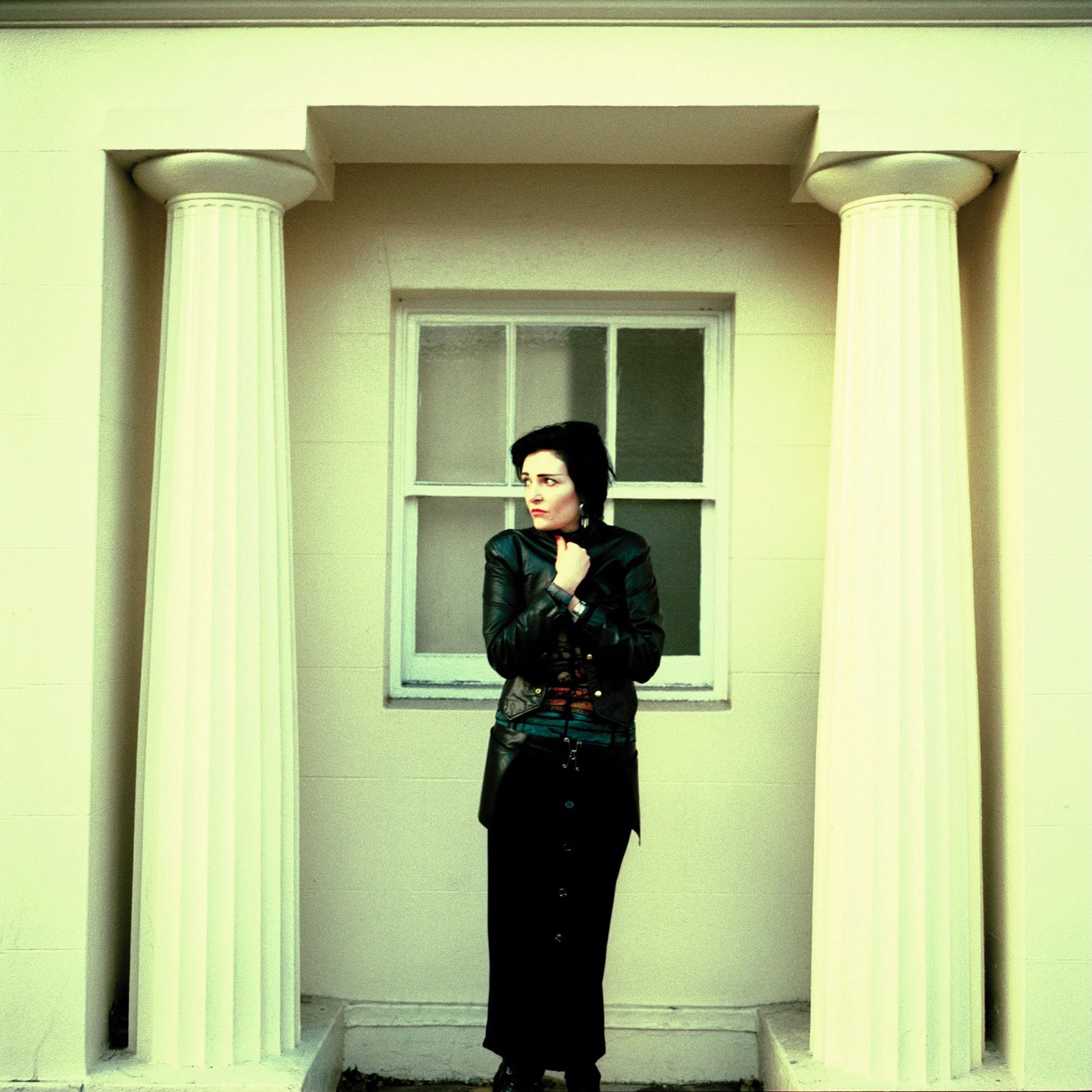 Siouxsie Sioux

Photograph &copy; John Reardon, 1999.

Follow @johnreardonarchive for more unpublished &amp; archive materials.

#SiouxsieSioux #HappyHouse #Musician @siouxsiehq @siouxsieandthebanshees