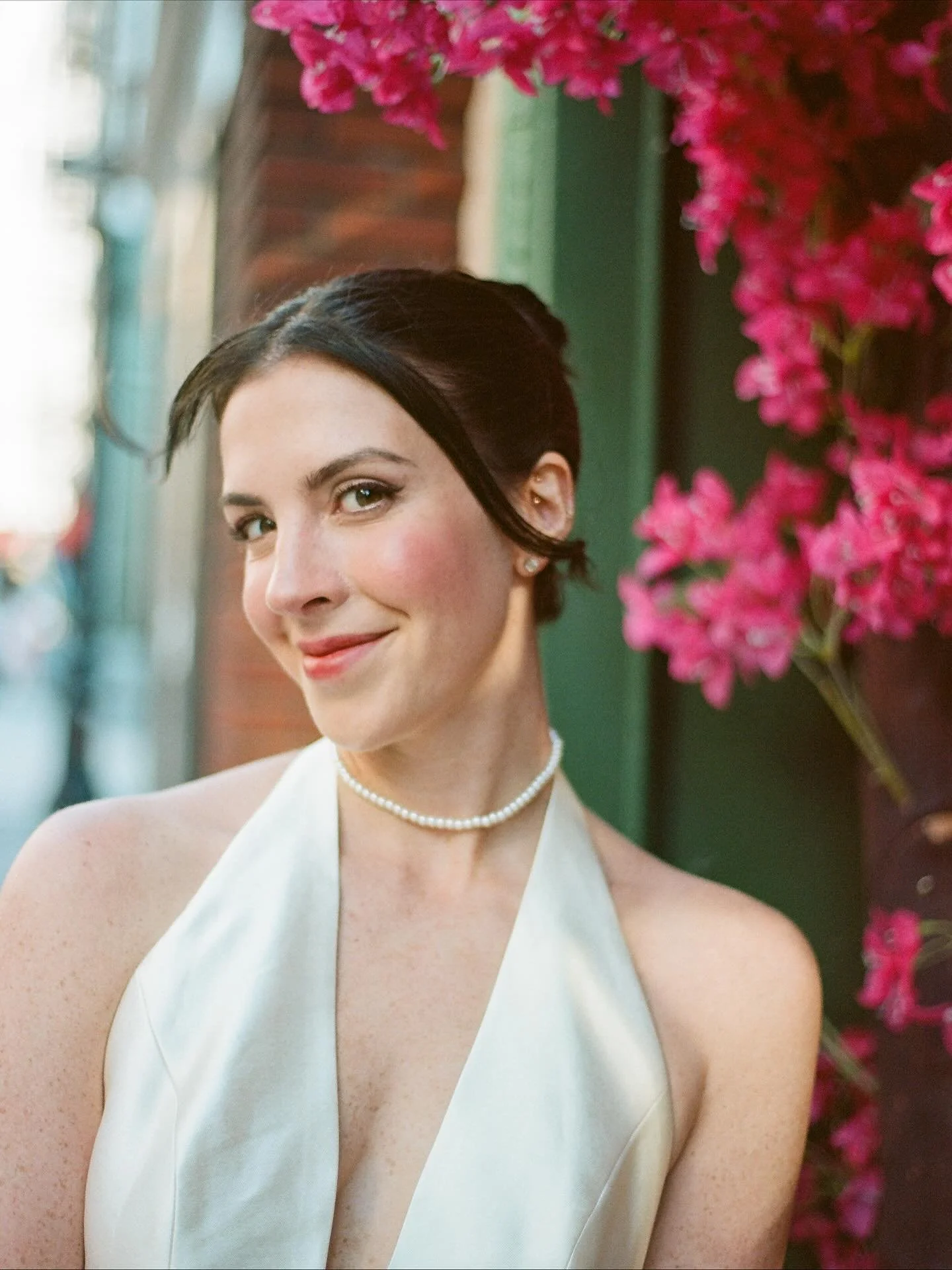 Let&rsquo;s hear it for the brides, who bring a radiant, infallible glow to their special day✨🤍

#nycfilmphotography #civilceremony #elopementphotographer