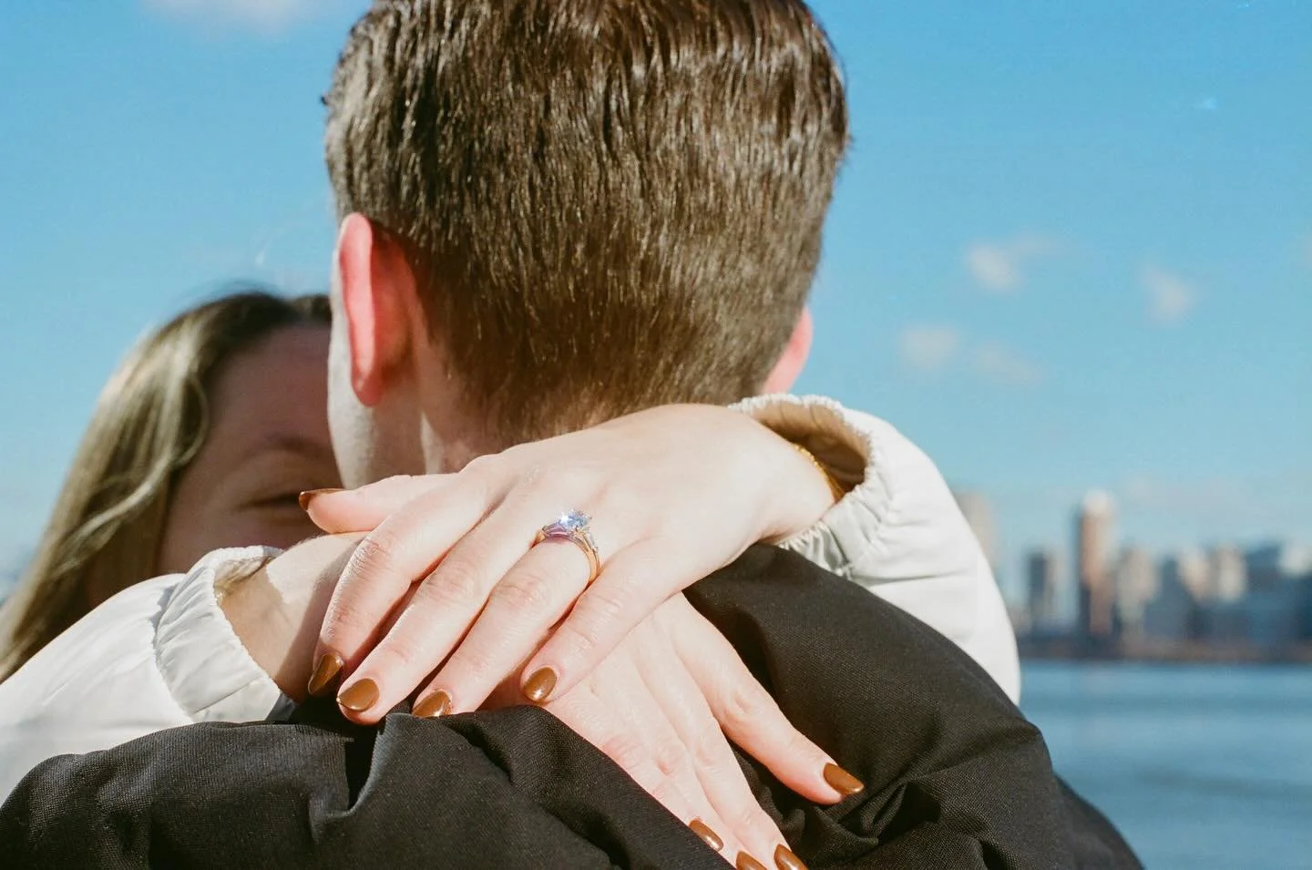 On a chilly January morning, against the backdrop of a sunny Manhattan skyline, Jon popped the question to Sarah, his partner of 10 years. The simple yet stunning scene could not have been more breathtaking.

#jerseycityproposal #jerseycityphotograph