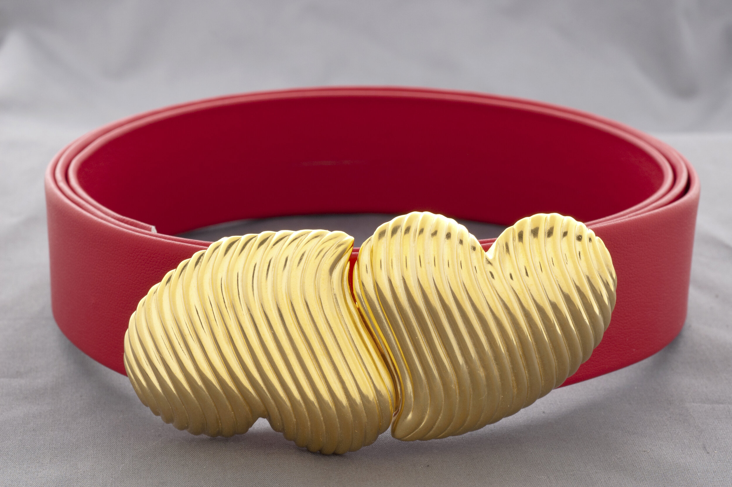 Swirl Hearts/  Matte Gold Interchangeable Buckle