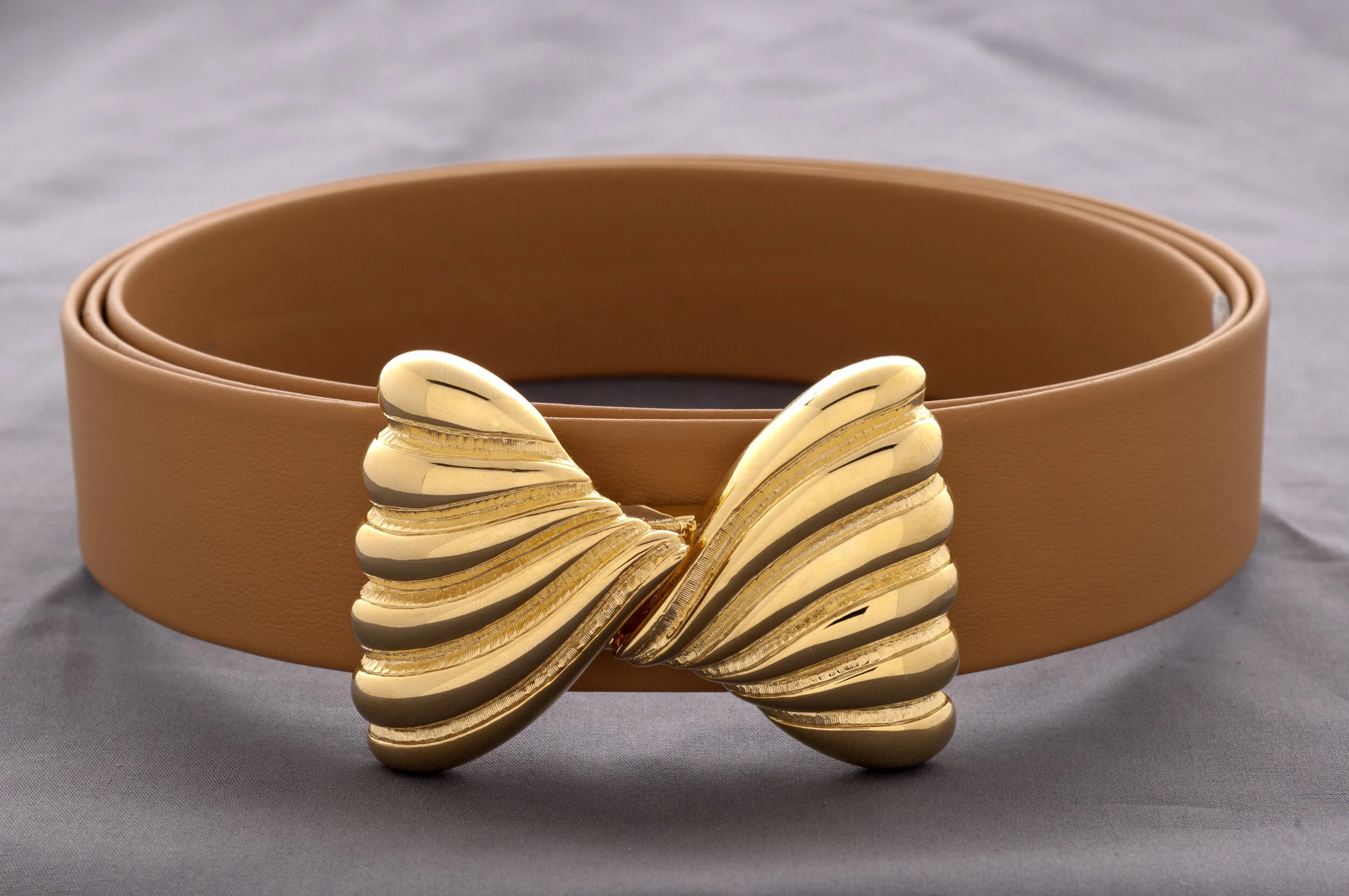Ribbed Bow/ Gold Interchangeable Buckle