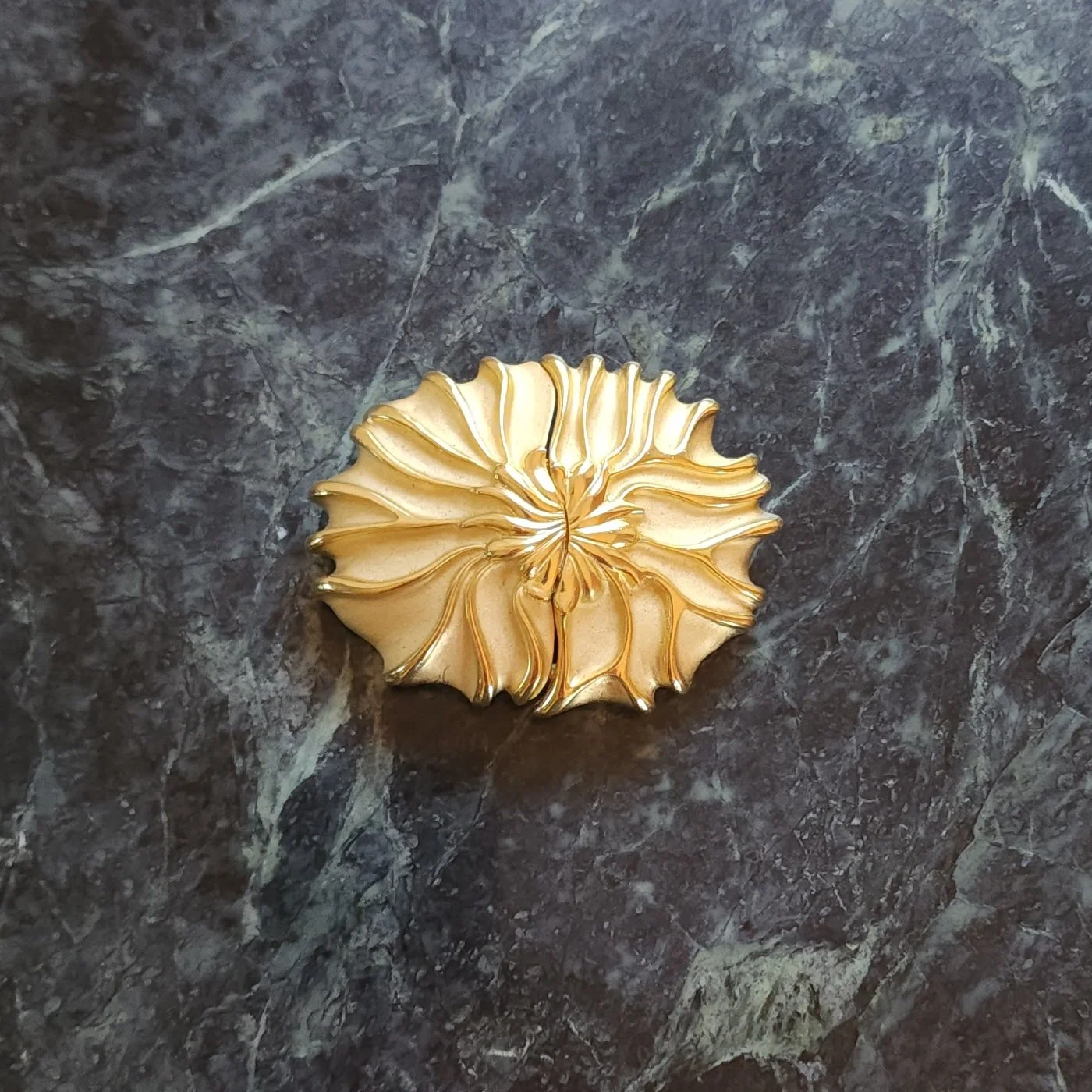 BU 790 MG.jpg