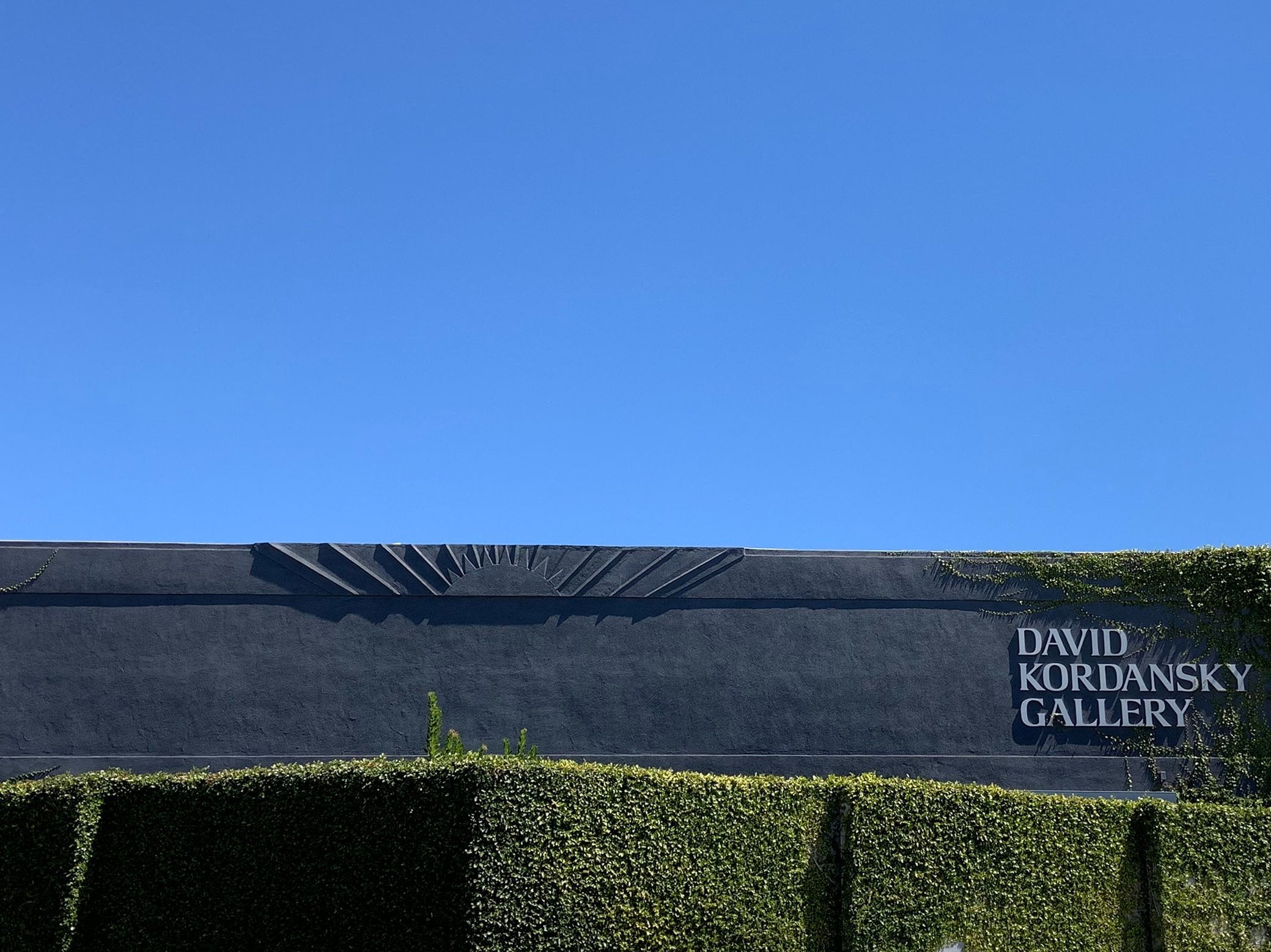 Measure and Irregularity: Rethinking the White Cube