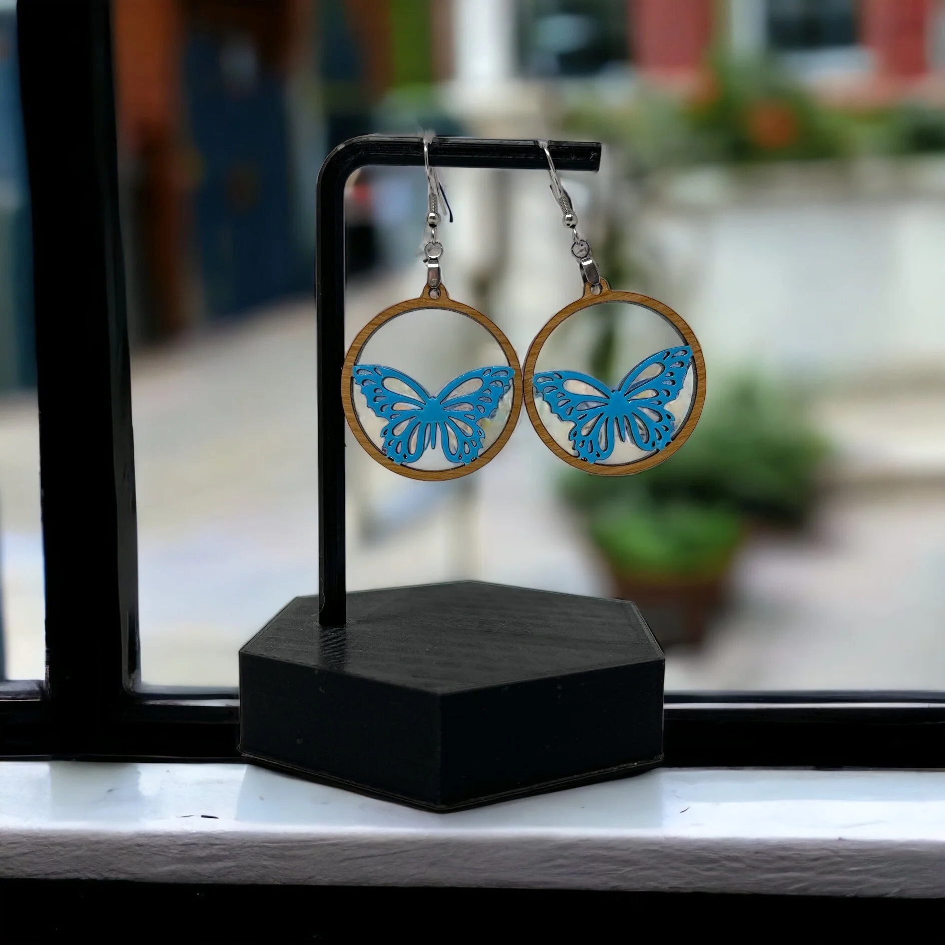 9EF68EDC-953A-46FB-ABD5-85B99E19E232