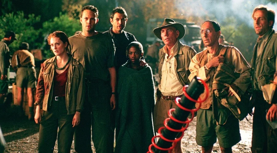Julianne-Moore-Vince-Vaughn-Jeff-Goldblum-und-Pete-Postlethwaite-in-VERGESSENE-WELT-JURASSIC-PARK-2.jpg