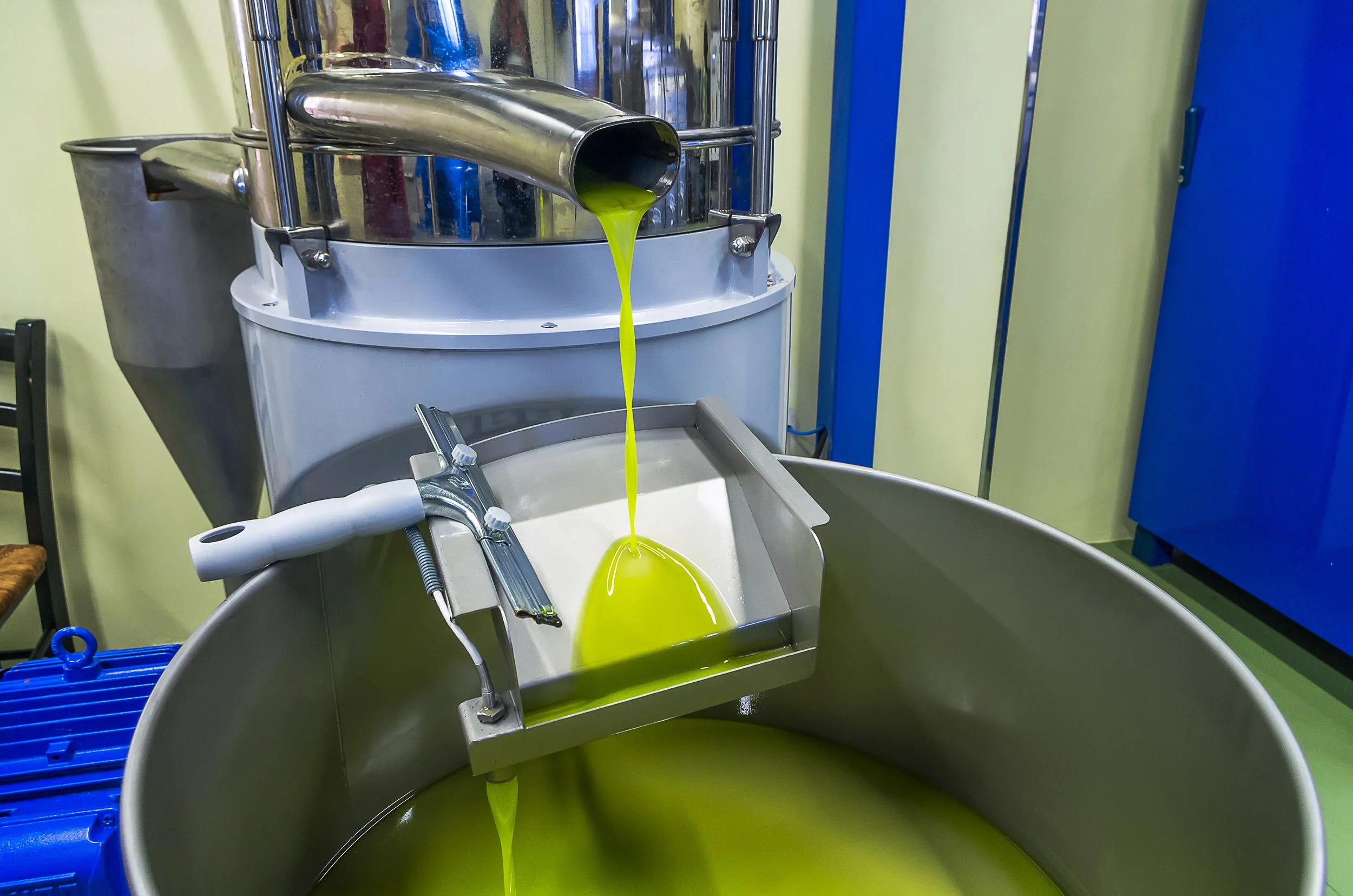 Fresh olive oil.jpeg