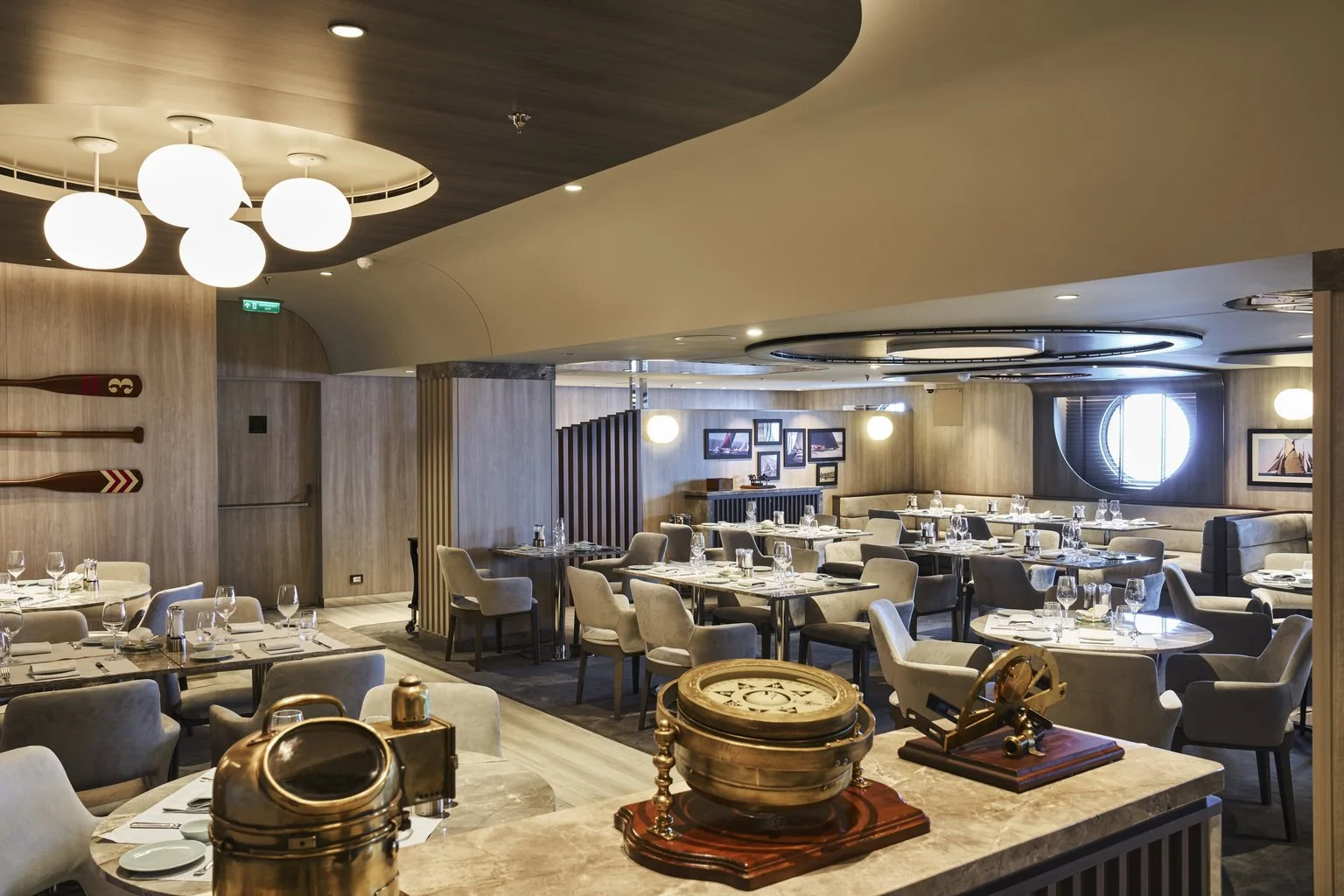 EXPLORA-I_MED-YACHT-CLUB_07.jpg