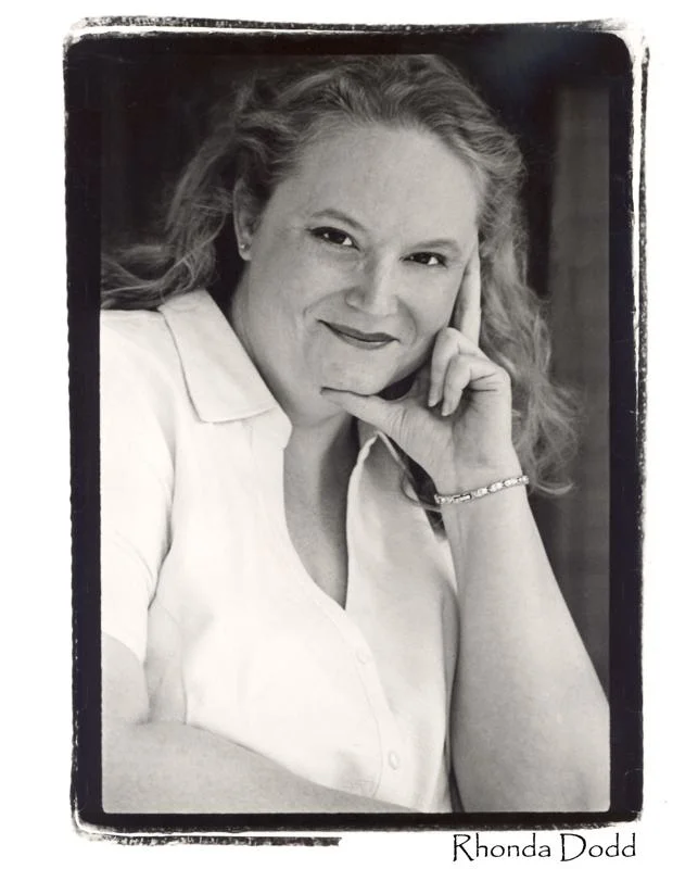 Rhonda Dodd headshot.jpg