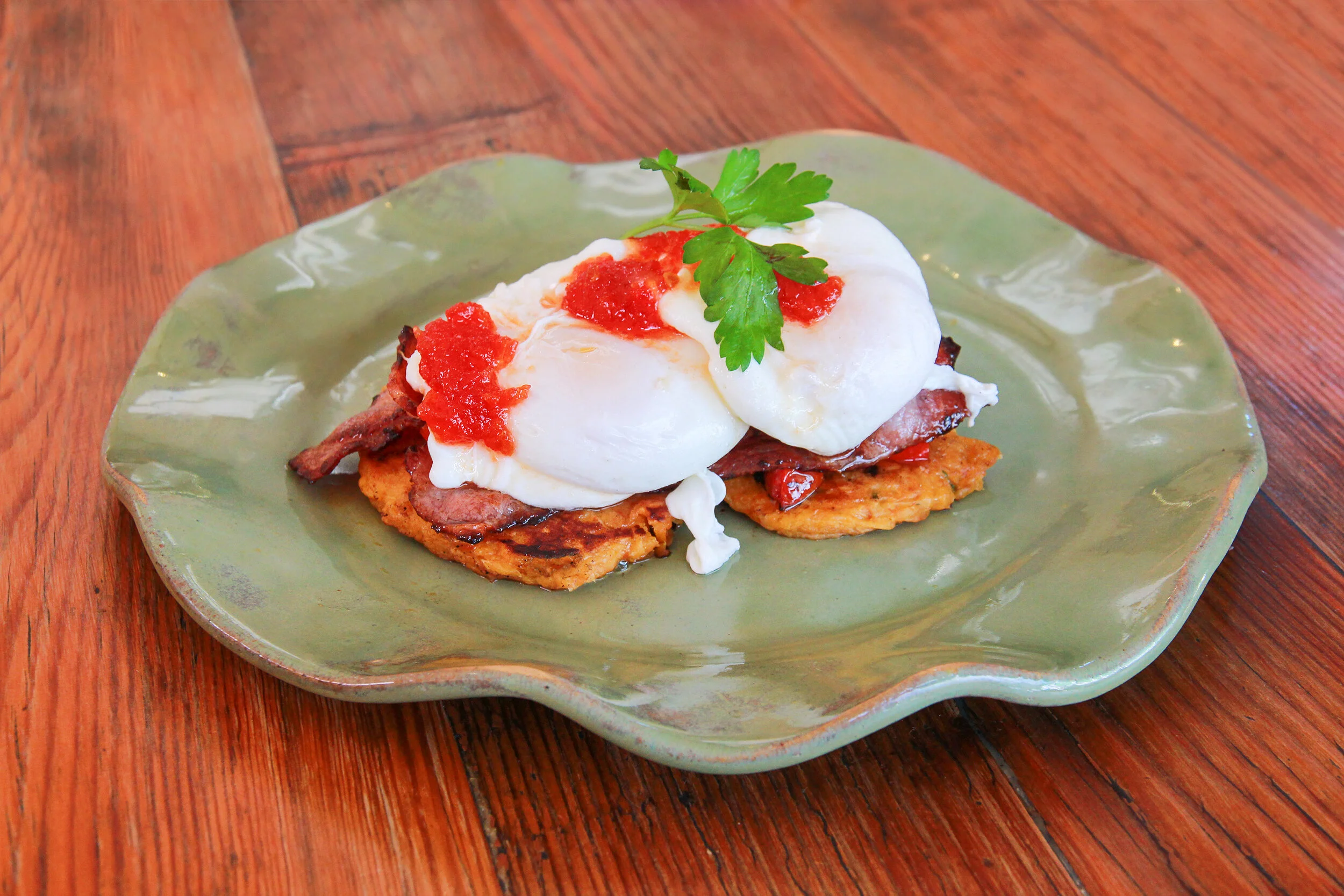 Pasteles de Maíz con Huevos Pochados