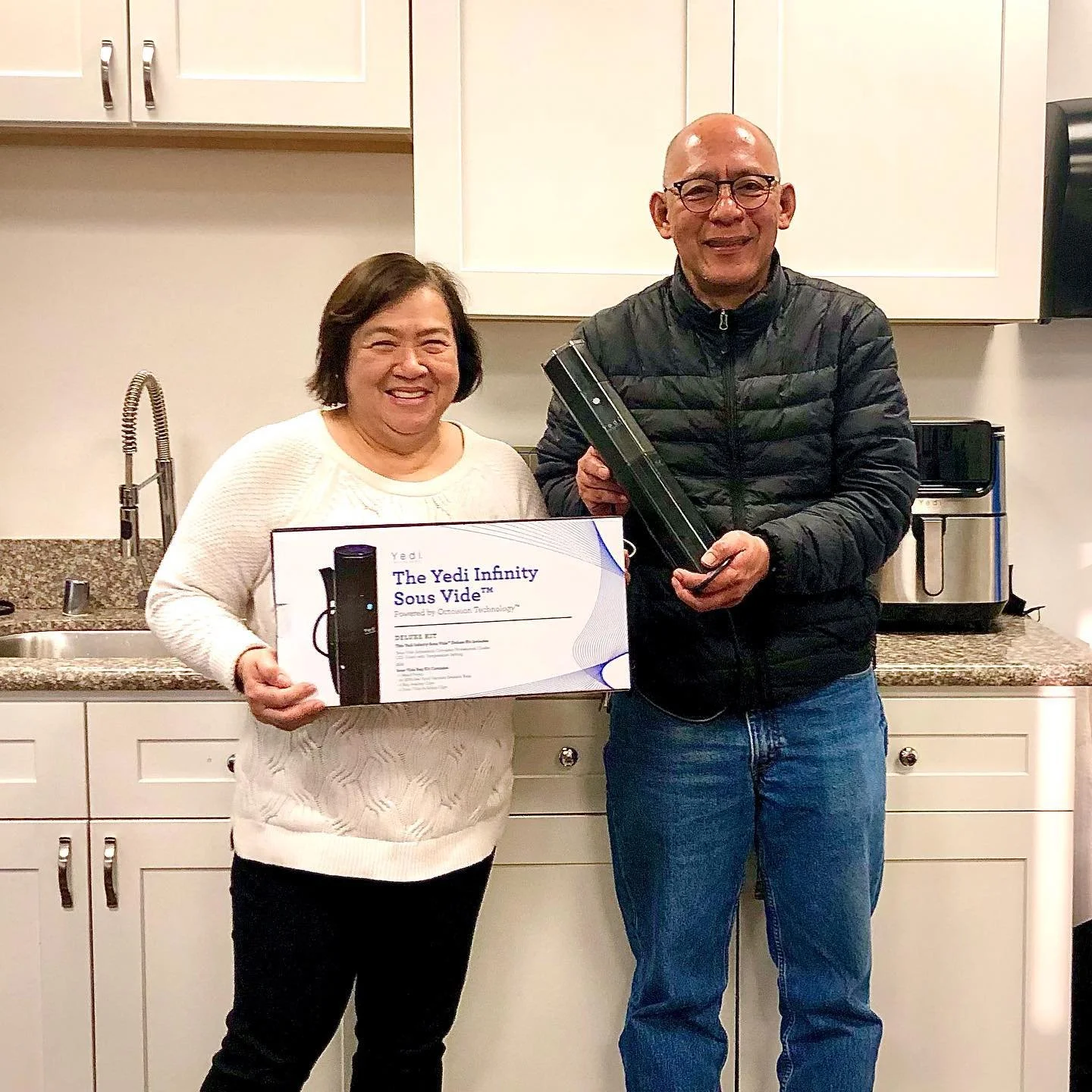 Sous Vide Please!! 🥰🥰🥰⠀⁣
⠀⁣
Sous vide cooking is characterized by low-temperature cooking, a longer period of cooking than conventional cooking, a container (such as a plastic bag) that separates the food from its heating environment, and pressuri